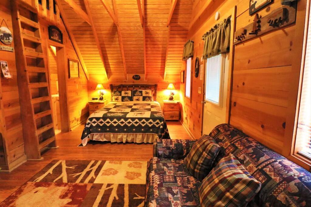 Cozy Cabin W/ Fireplace 3 Minutes To Helen! #2. Екстер'єр фото